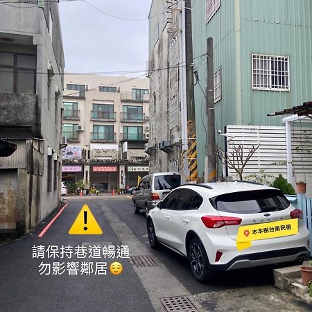木本樹台南民宿 Buitenkant foto